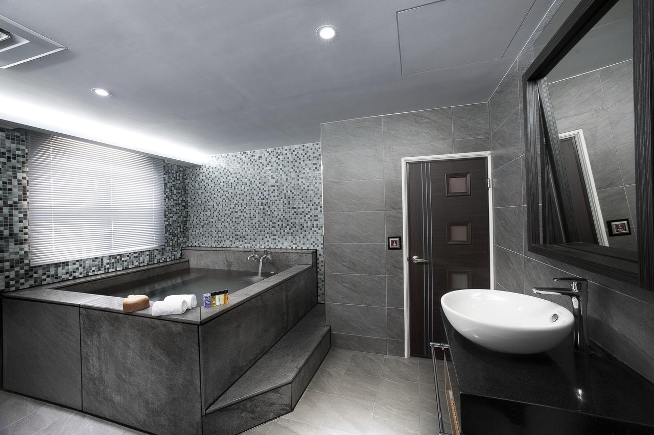 ג'יאושי One Fukun Hotel מראה חיצוני תמונה